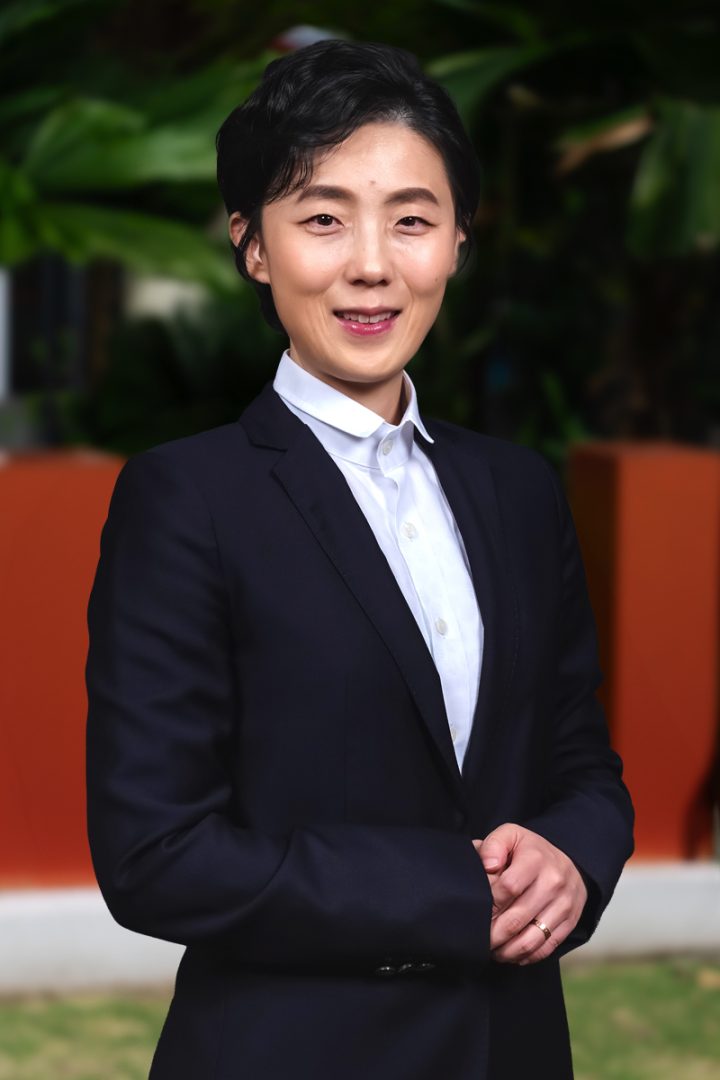 In Young HWANG